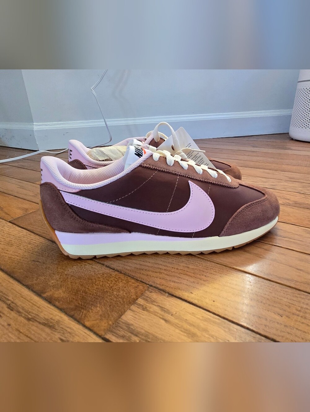 New In Box Womens Nike Pacific Brown Pink Sneakers 8